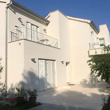 Apartments Mali Ivo Nin Exterior photo