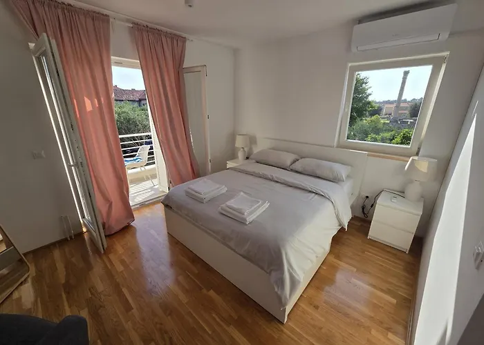 Apartments Mali Ivo